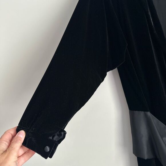 VTG 80s Liz Claiborne Black Velvet Dress Size 4 Faux Wrap Silk Bow Dark Academia - Picture 5 of 13